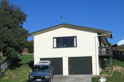 Photo of property in 171 Holborn Drive, Stokes Valley, Lower Hutt, 5019