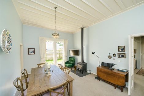 Photo of property in 27 Bond Street, Marton, 4710