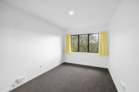Photo of property in 6 Pararewa Drive, Whalers Gate, New Plymouth, 4310