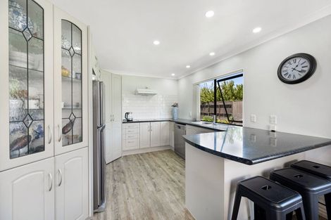 Photo of property in 49a Meeanee Road, Taradale, Napier, 4112