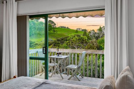 Photo of property in 9 Coastal Heights, Stillwater, Silverdale, 0993