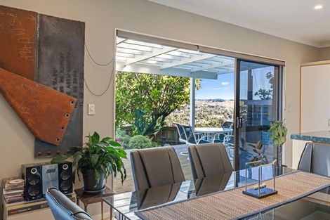 Photo of property in 24 Wairere Road, Bastia Hill, Whanganui, 4500