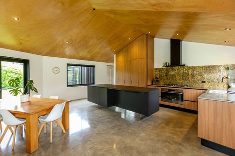 Photo of property in 23c Arden Place, Oakura, 4314