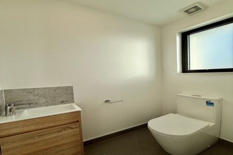 Photo of property in 192 Henwood Road, Westgate, 0814