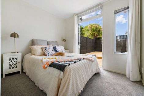 Photo of property in 435b West Coast Road, Glen Eden, Auckland, 0602