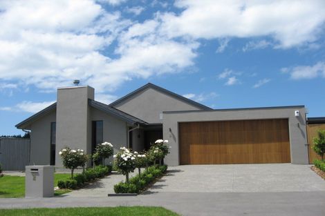 Photo of property in 2 Corsican Grove, Parklands, Christchurch, 8083