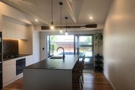 Photo of property in 2/8 Cecil Road, Milford, Auckland, 0620