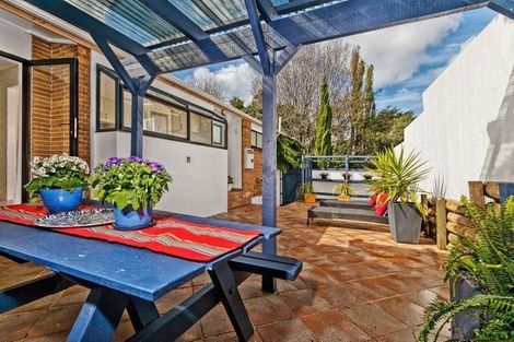 Photo of property in 1/56 Oaktree Avenue, Browns Bay, Auckland, 0630
