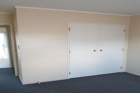 Photo of property in 82 Frank Nobilo Drive, Golflands, Auckland, 2013