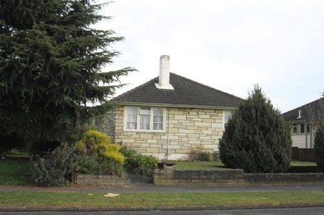 Photo of property in 44 Ross Crescent, Fairfield, Hamilton, 3214