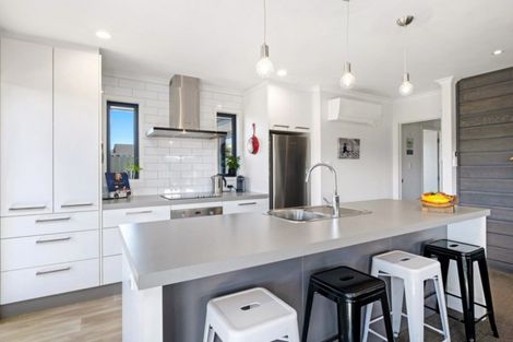 Photo of property in 4 Magnetic Place, Cromwell, 9310