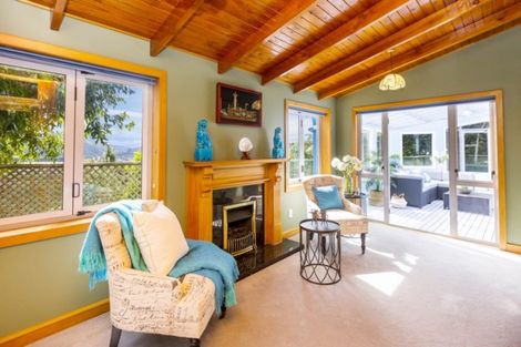 Photo of property in 27 Seymour Grove, Kingsley Heights, Upper Hutt, 5018