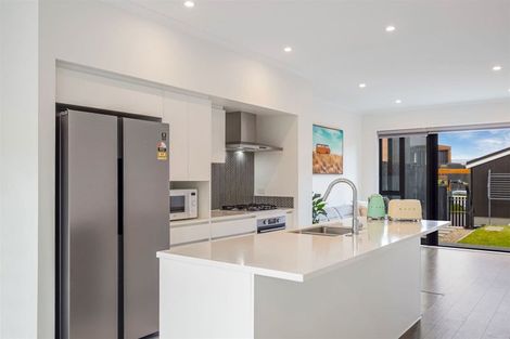 Photo of property in 78 Nugget Avenue, Hobsonville, Auckland, 0616