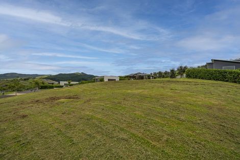 Photo of property in 5 Tironui Place, Whitianga, 3510