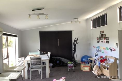 Photo of property in 98a Maupuia Road, Maupuia, Wellington, 6022