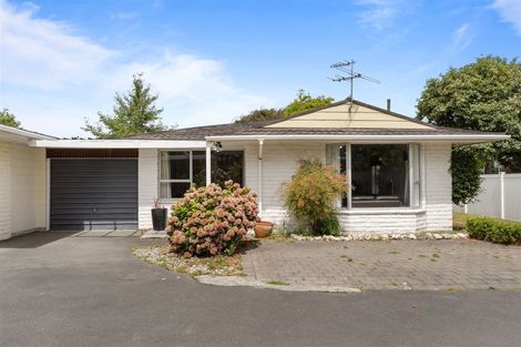 Photo of property in 1/102 Roydvale Avenue, Burnside, Christchurch, 8053