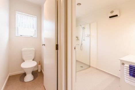 Photo of property in 2 Te Uruhi Grove, Paraparaumu, 5032