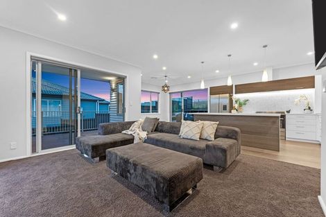 Photo of property in 56 Hillpark Drive, Pokeno, 2402