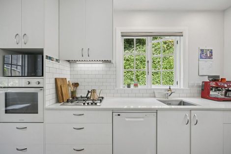 Photo of property in 34 Northland Road, Northland, Wellington, 6012