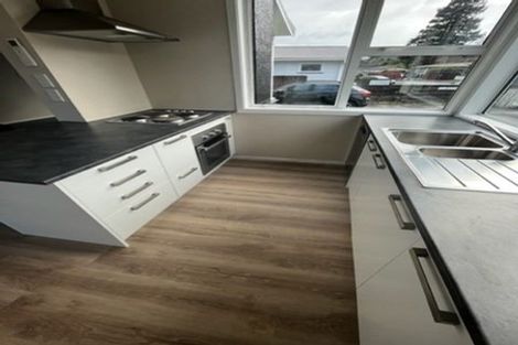 Photo of property in 12 Ponderosa Grove, Maoribank, Upper Hutt, 5018