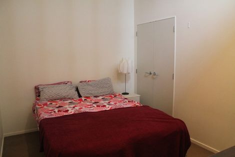 Photo of property in Terrace Heights Apartments, 2/163p The Terrace, Wellington Central, Wellington, 6011