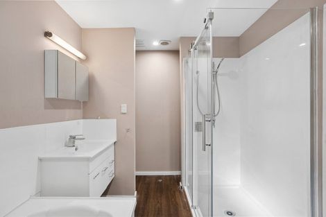 Photo of property in 218 Fernhill Road, Sunshine Bay, Queenstown, 9300