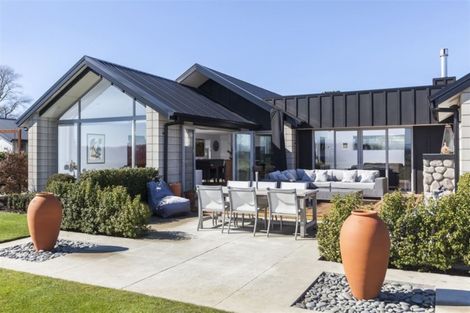 Photo of property in 14 Atkinsons Lane, Pegasus, 7612