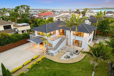 Photo of property in 1a Morrow Avenue, Bucklands Beach, Auckland, 2012