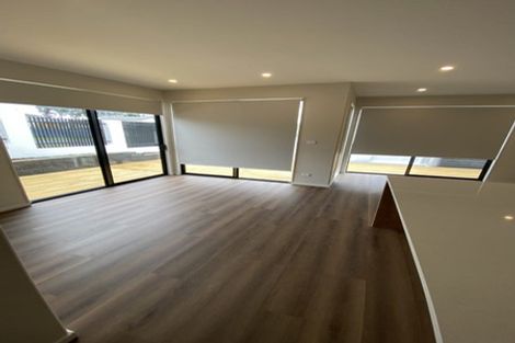 Photo of property in 36d Eastern Beach Road, Bucklands Beach, Auckland, 2012