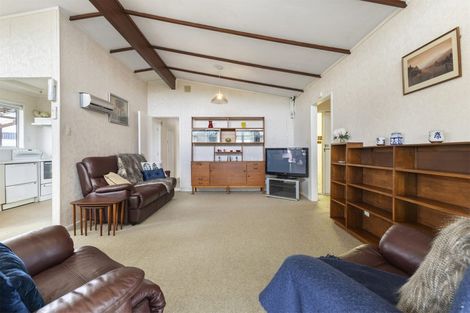 Photo of property in 174 Cascades Road, Pakuranga Heights, Auckland, 2010