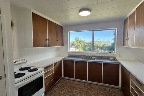 Photo of property in 16 Nola Avenue, Raumati Beach, Paraparaumu, 5032