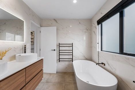 Photo of property in 94a Ireland Road, Mount Wellington, Auckland, 1060