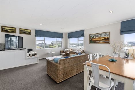 Photo of property in 35 Marine Parade South, Foxton Beach, Foxton, 4815