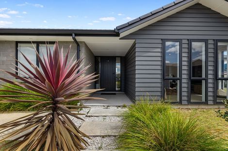 Photo of property in 7 Kuakua Close, Papamoa Beach, Papamoa, 3118