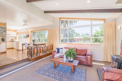 Photo of property in 18 Arawhata Road, Paraparaumu, 5032