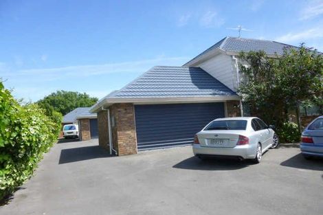 Photo of property in 70b Middlepark Road, Sockburn, Christchurch, 8042