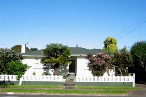 Photo of property in 166 Russell Road, Manurewa, Auckland, 2102
