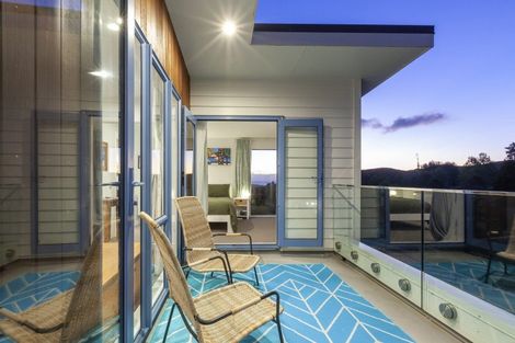 Photo of property in 105 Waterfall Road, Paraparaumu, 5032