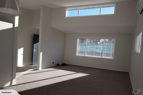 Photo of property in 136b Karewa Parade, Papamoa Beach, Papamoa, 3118