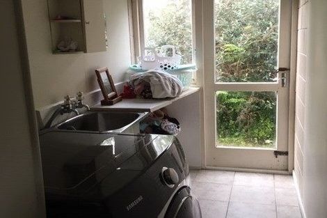 Photo of property in 2 Churchouse Road, Greenhithe, Auckland, 0632