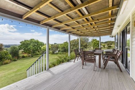 Photo of property in 306 Oneriri Road, Kaiwaka, 0573