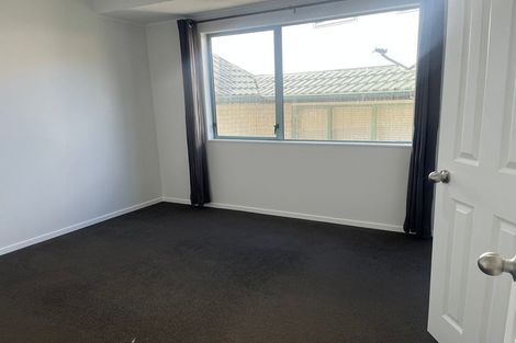 Photo of property in 2/7 Marbeth Court, Botany Downs, Auckland, 2010