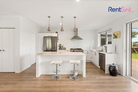 Photo of property in 43 Hastings Road, Pyes Pa, Tauranga, 3112