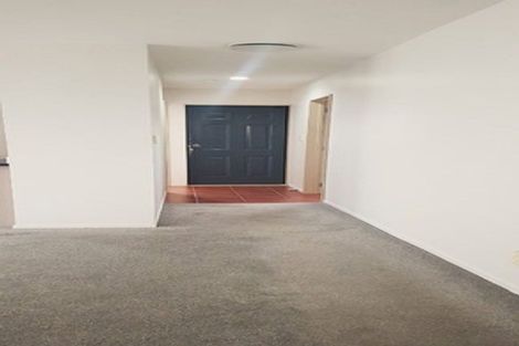 Photo of property in 52 Woodbank Drive, Glen Eden, Auckland, 0602