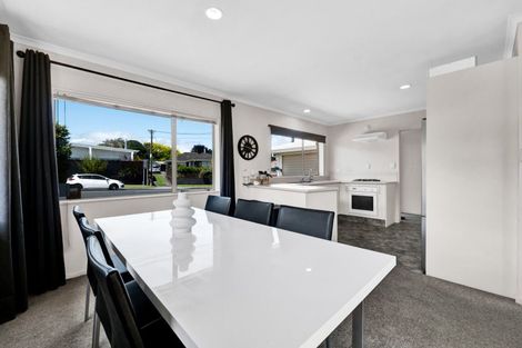 Photo of property in 301 Huatoki Street, Upper Vogeltown, New Plymouth, 4310