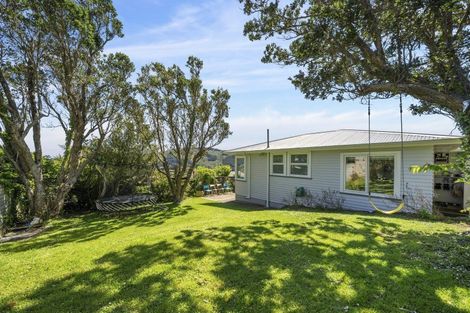 Photo of property in 20 Huntingdon Street, Northland, Wellington, 6012