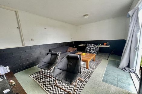 Photo of property in 5 Mcclintock Road, Massey, Auckland, 0614