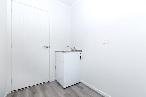 Photo of property in 4 Ellesmere Avenue, Bell Block, New Plymouth, 4312