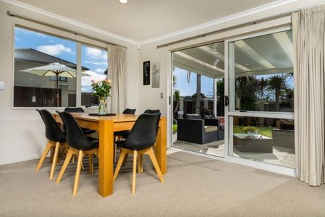 Photo of property in 45 Aberley Road, Schnapper Rock, Auckland, 0632