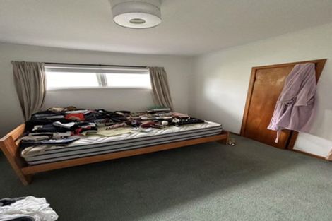 Photo of property in 6 Hereford Street, Te Atatu Peninsula, Auckland, 0610